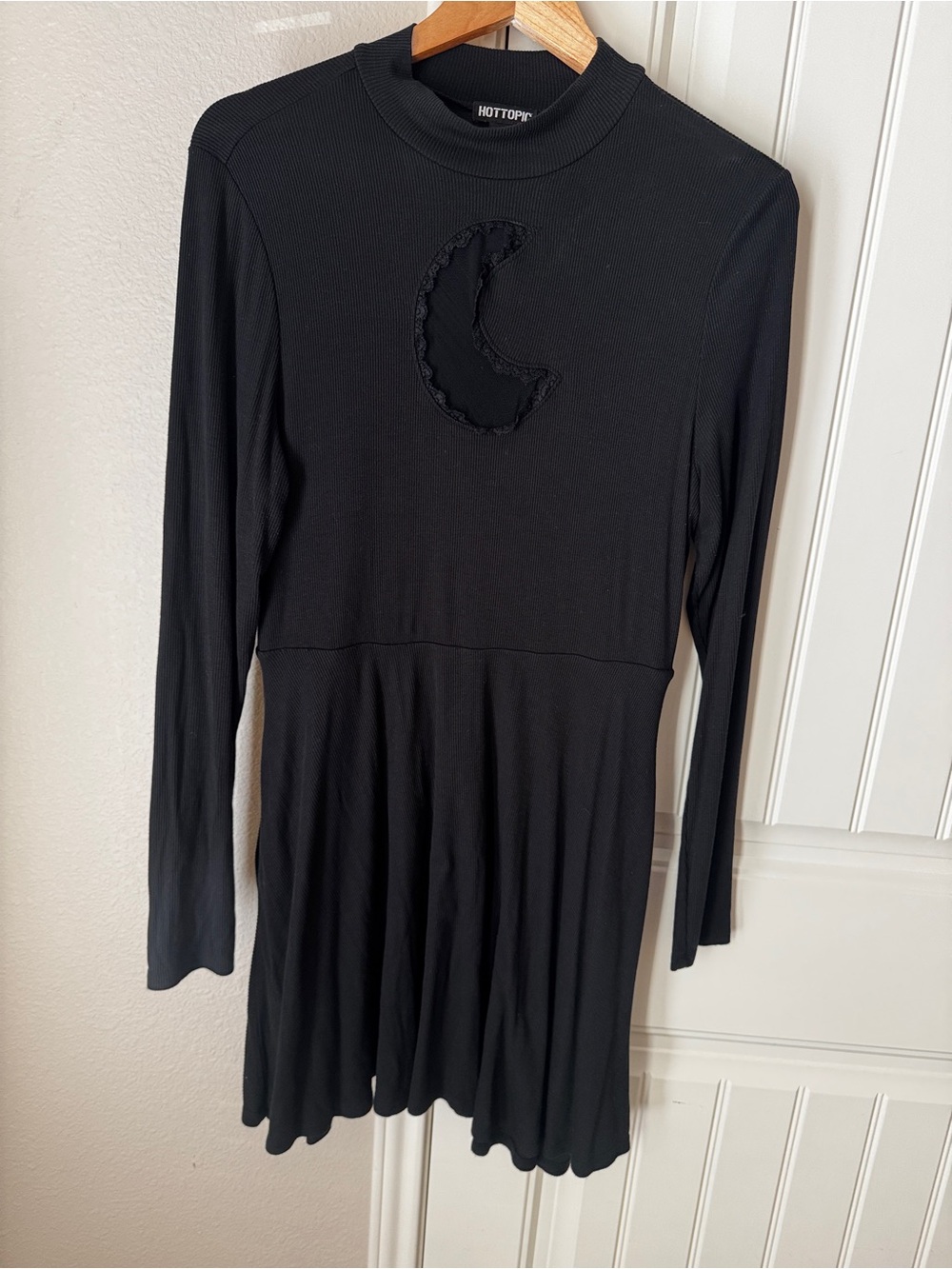 Hot Topic Black Long-Sleeve Moon Appliqué Dress goth witchy